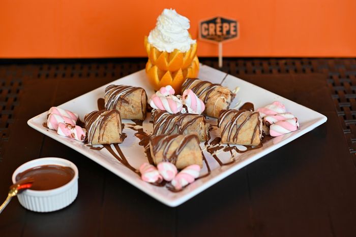 Crepe rolls dessert
